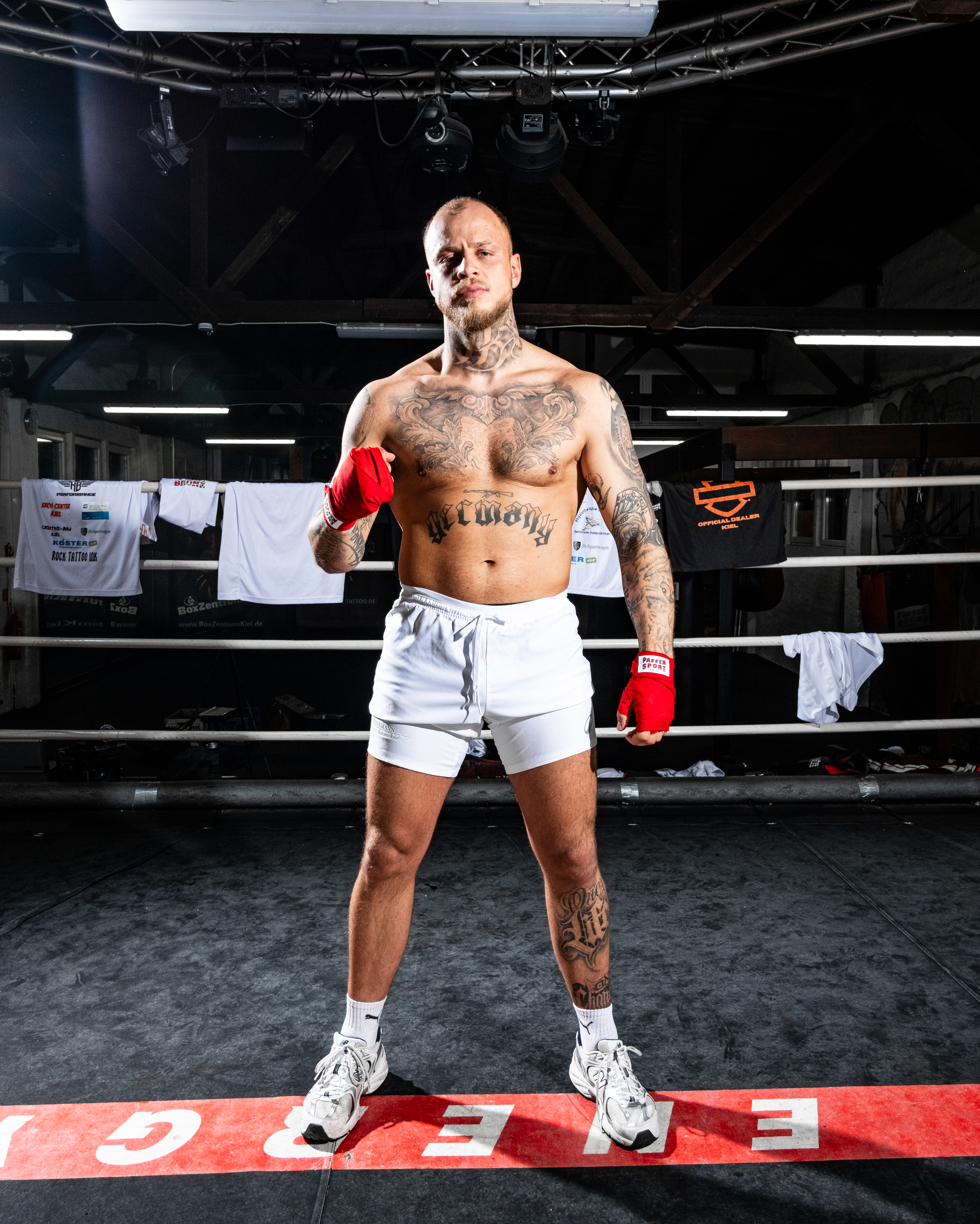 Hannes Brune — Rote Bandagen